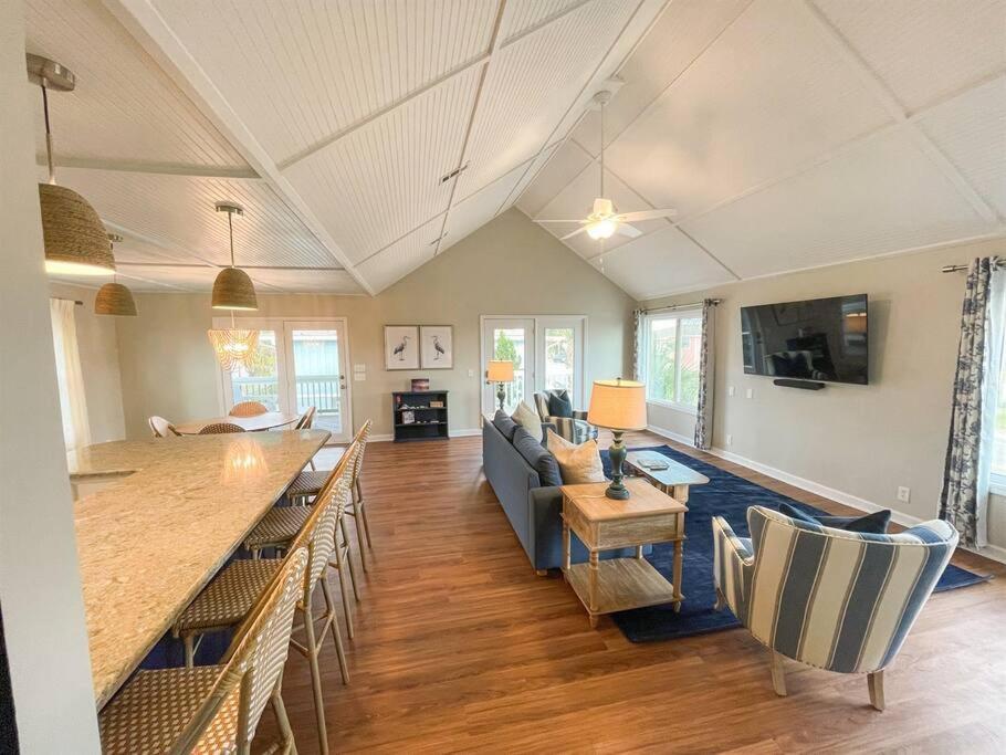 The Gentleman Pirate Villa Edisto Island Exterior photo